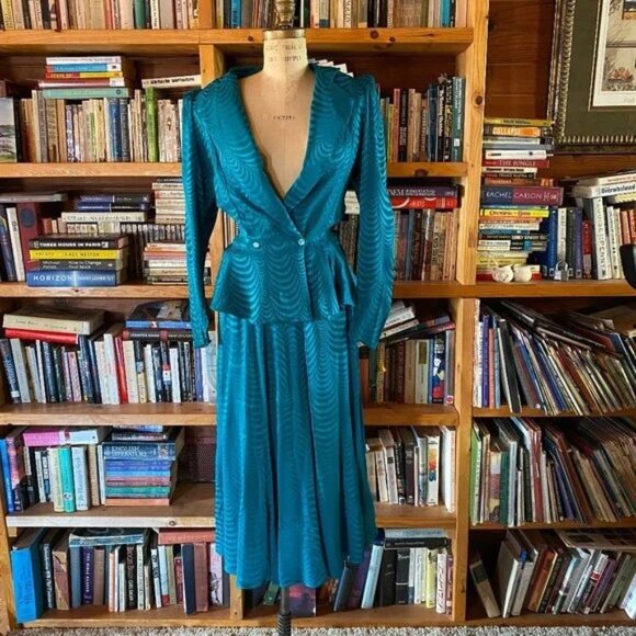 Vintage 80s Rayon Suit, Blazer Skirt Combo, Psychedelic swirl patterned 2-Piece - Picture 8 of 8